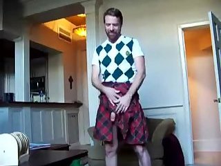 Show me whats under your kilt!